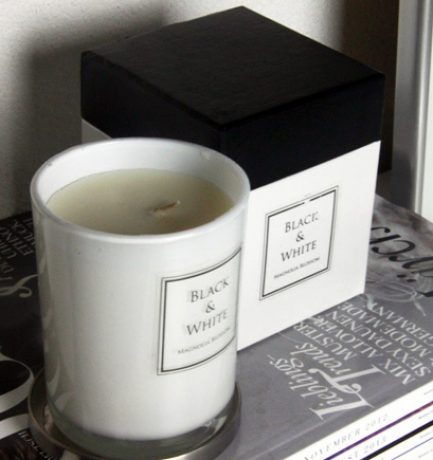 Black & White „Magnolia Blossom“