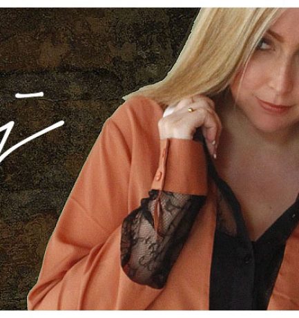 BLOUSE WITH lace panels