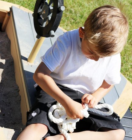 Schiff AHOI – Tom’s neuer Sandkasten im Piraten-Look