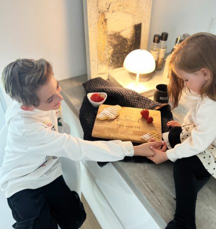 Liebesbotschaft auf Holz | Schneidebretter der Villa Schwein