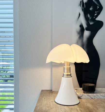 Zeitlose Leuchtenklassiker: Designikonen, die Räume veredeln